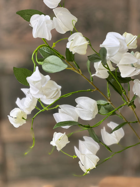 Clutch Flower | 31" | Cream | NOT CURRENTLY IN STOCK-New For Spring 2026!