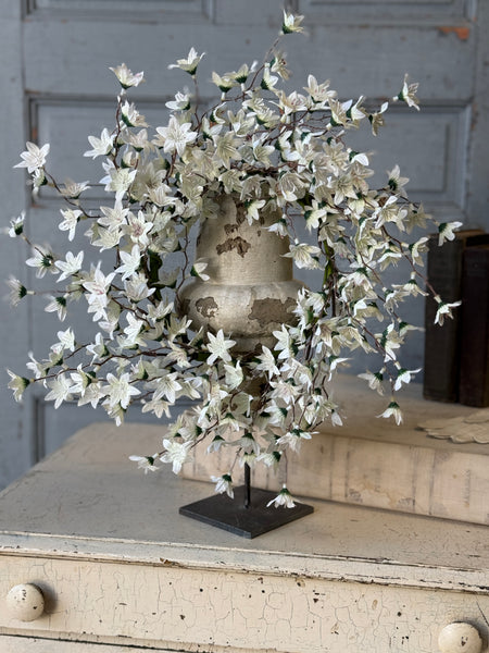 Villa Blooms Candle Ring | 17" | NOT CURRENTLY IN STOCK-New For Spring 2027!
