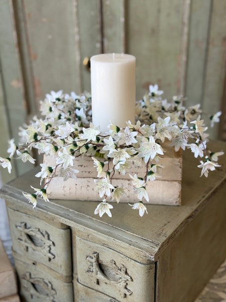 Villa Blooms Candle Ring | 12
