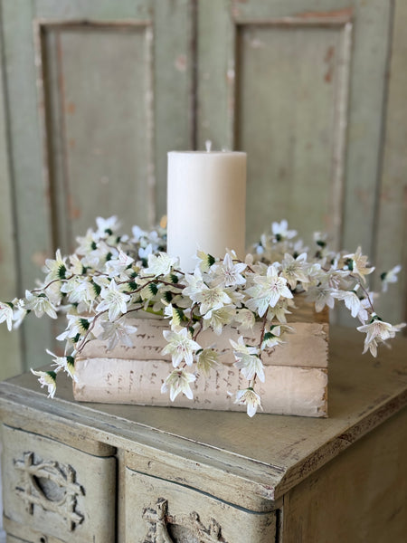Villa Blooms Candle Ring | 12
