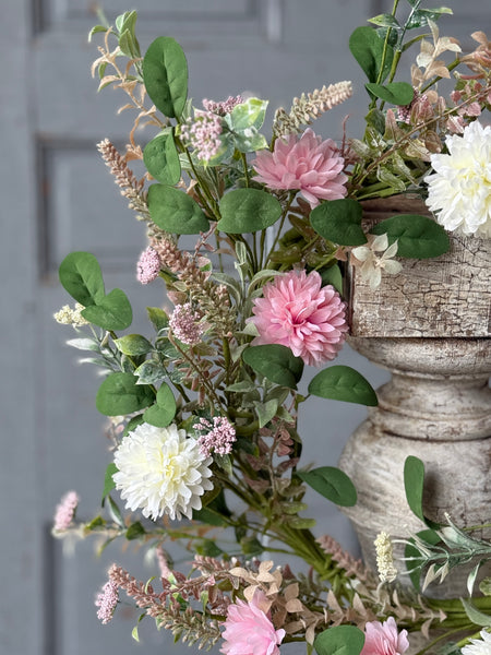 Alfresco Florets Wreath | 22" | NOT CURRENTLY IN STOCK-New For Spring 2027!