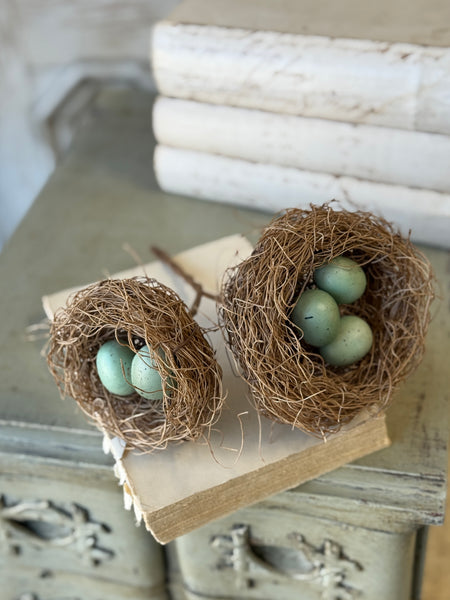 Humble Hide Away Nest Pick | 17" | NOT CURRENTLY IN STOCK-New For Spring 2027!