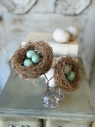 Humble Hide Away Nest Pick | 17" | NOT CURRENTLY IN STOCK-New For Spring 2027!