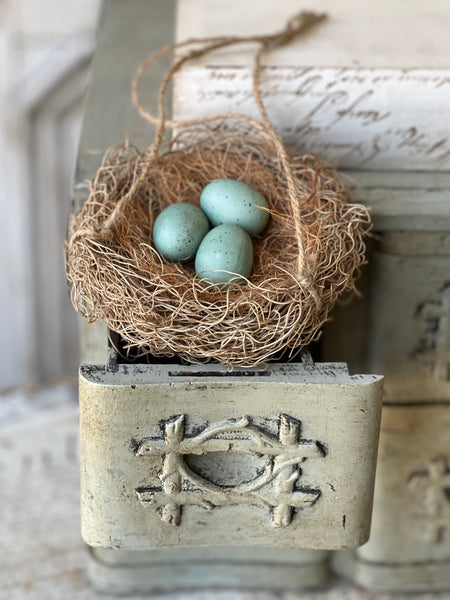 Humble Hide Away Hanging Nest | 11" | NOT CURRENTLY IN STOCK - ETA December