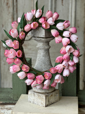 Releve' Tulip Wreath | 18" | NOT CURRENTLY IN STOCK - ETA December