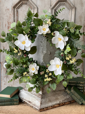 Astaire Magnolia Wreath | 24" | NOT CURRENTLY IN STOCK - ETA December