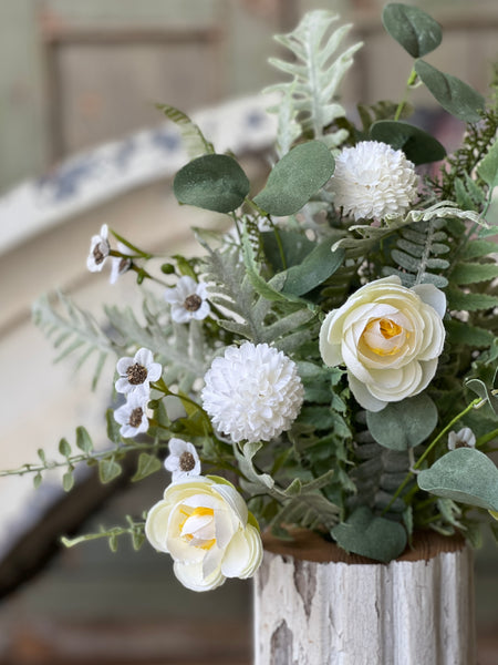 Bloomsbury Hill Bush | 18" | Cream | NOT CURRENTLY IN STOCK-New For Spring 2026!