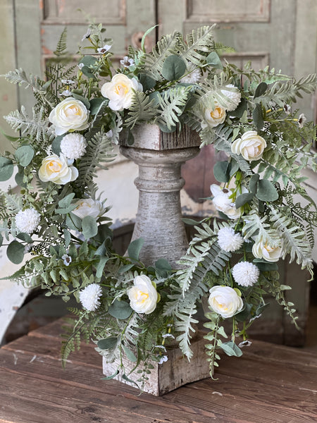 Bloomsbury Hill Wreath | 24" | Cream | NOT CURRENTLY IN STOCK-New For Spring 2026!
