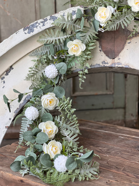 Bloomsbury Hill Garland | 5' | Cream | NOT CURRENTLY IN STOCK-New For Spring 2026!