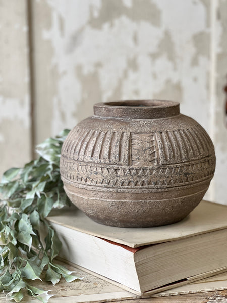 Motif Vessel | 10" x 8"