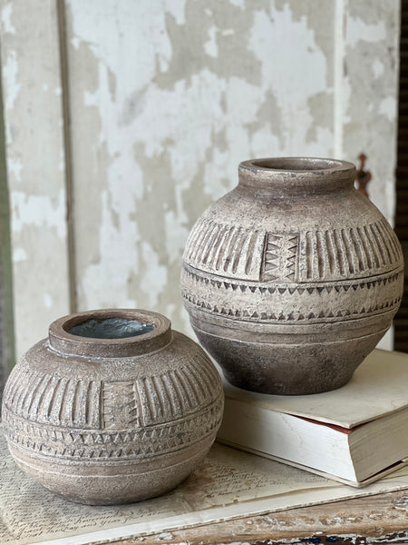 Motif Vessel | 10" x 8"