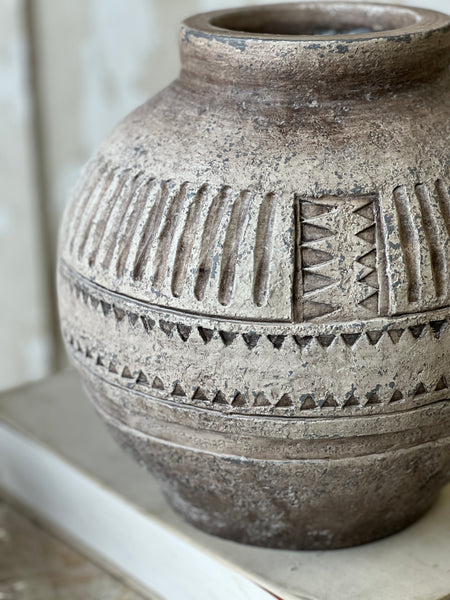 Motif Vessel | 11" x 11"