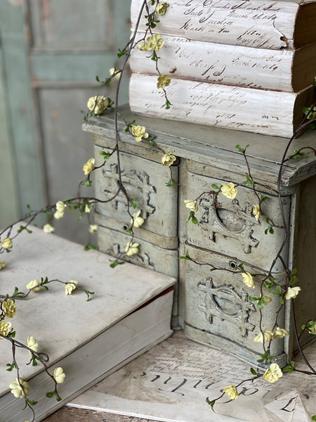 Quince Blooms Garland | 6' | Cream | NOT CURRENTLY IN STOCK-New For Spring 2026!