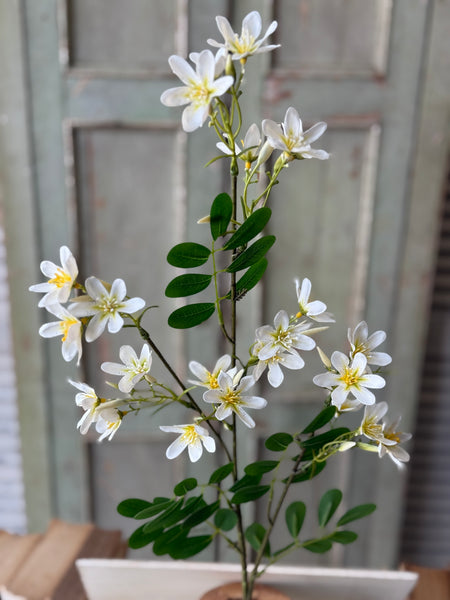 Artemis Spray | 33" | White | NOT CURRENTLY IN STOCK-New For Spring 2027!