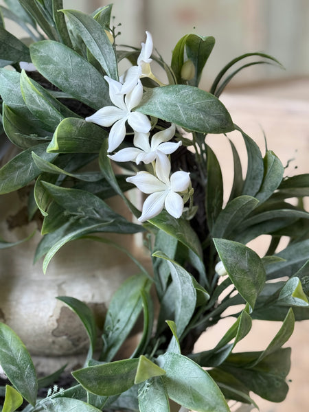 Eyelet Blooms Candle Ring | 14" | NOT CURRENTLY IN STOCK-New For Spring 2027!