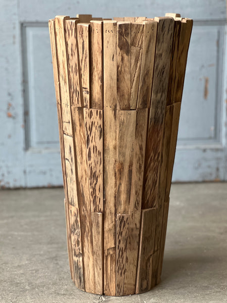 Puzzlewood Planter | 24"