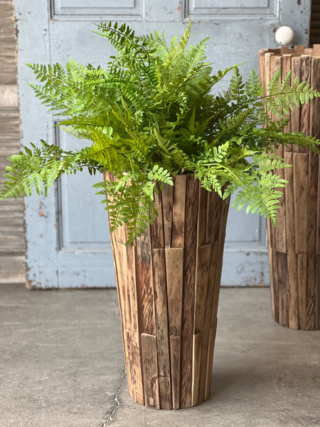 Puzzlewood Planter | 24"