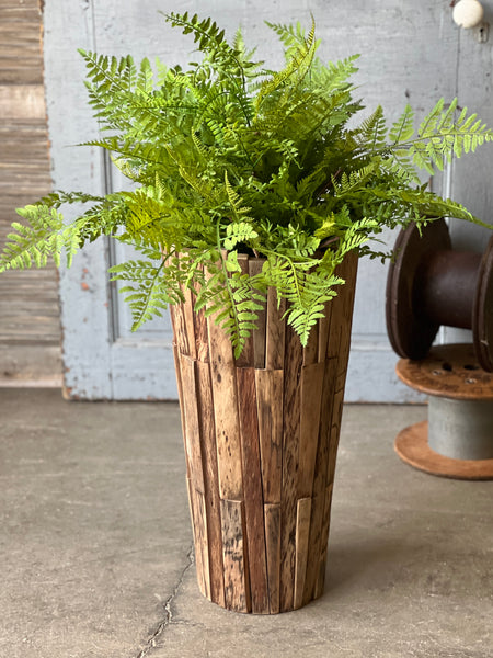 Puzzlewood Planter | 24"