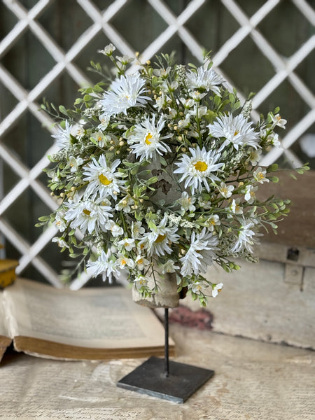 Sunday Best Blooms Candle Ring | 10" | NOT CURRENTLY IN STOCK-New For Spring 2027!