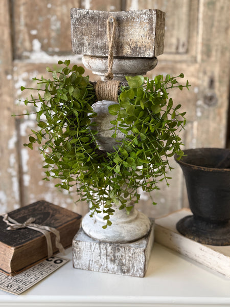 Cambria Eucalyptus Hanging Wreath | 10" | NOT CURRENTLY IN STOCK-New For Spring 2027!