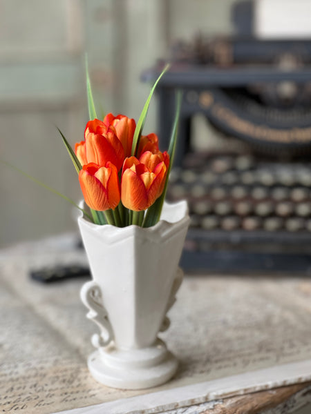 Teeny Tiny Tulips | 7" | Orange