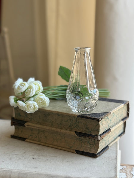 Callisto Vessel | 5.5" | No. 1 | NOT CURRENTLY IN STOCK-New For Spring 2027!