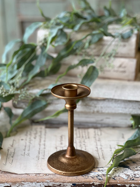 Guinevere Holder | 6" | SOLD OUT