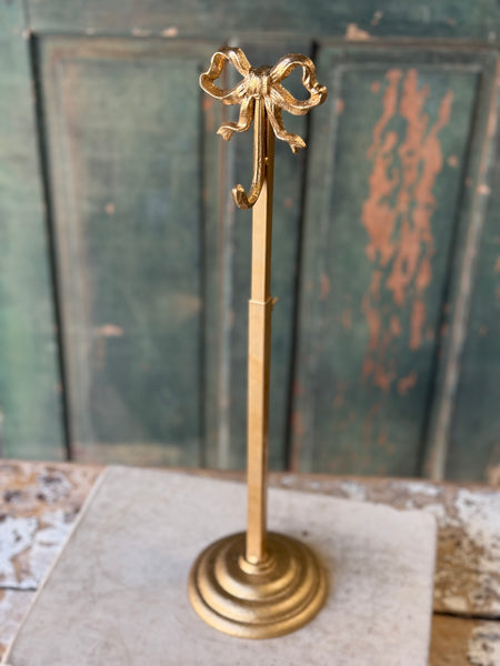 Bowties & Trimmings Wreath Holder | 17" | NOT CURRENTLY IN STOCK-New For Holiday 2026!