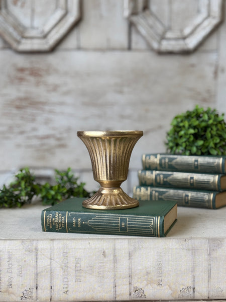 Imperial Urn | 3.75" | NOT CURRENTLY IN STOCK-New For Holiday 2026!