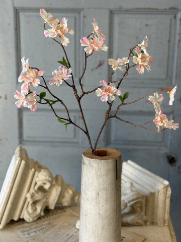 Cora Flower Spray | 27" | NOT CURRENTLY IN STOCK - Returning Spring 2027!