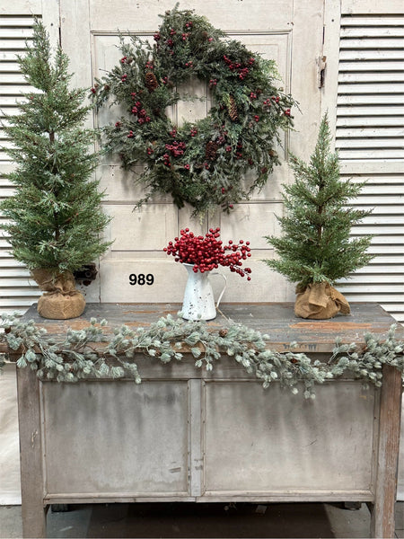 Sample Lot | Lot 989 | Holiday | $55