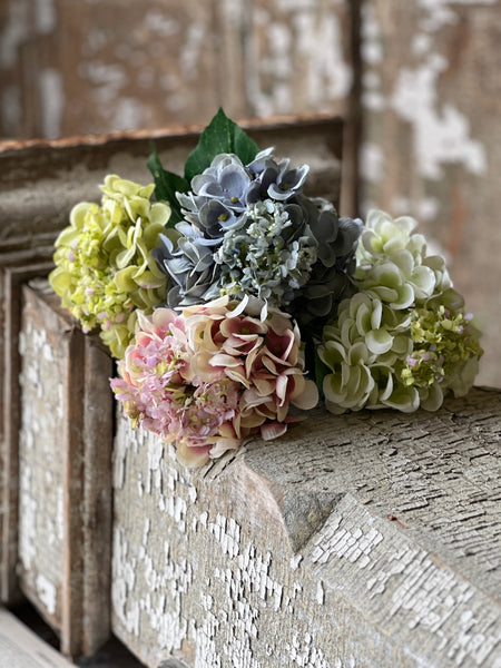 Hydrangea Pick | Pink | 9" | CLEAN UP SPECIAL!  From $1.25 - Last 252pcs!