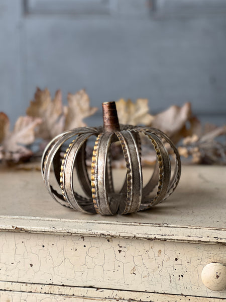 Thatcher Pumpkin | 6"