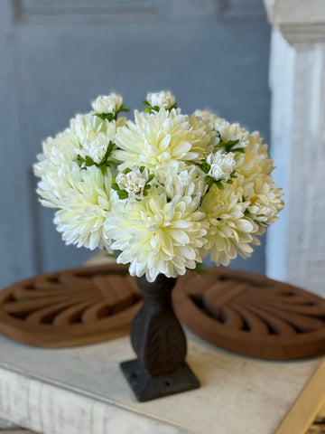Mammy's Mums | 12" | Cream | NOT CURRENTLY IN STOCK-New For Spring 2027!