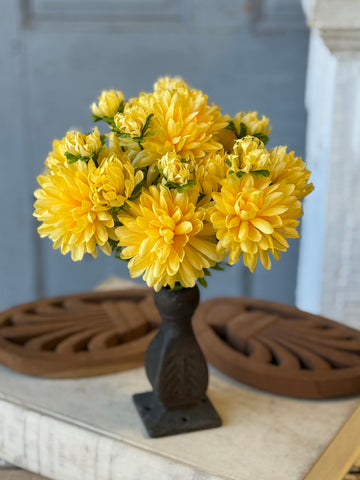 Mammy's Mums | 12" | Yellow | NOT CURRENTLY IN STOCK-New For Spring 2027!