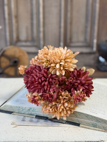 Darlington Bouquet | 12" | Ambrosia Mix | NOT CURRENTLY IN STOCK-New For Holiday 2026!