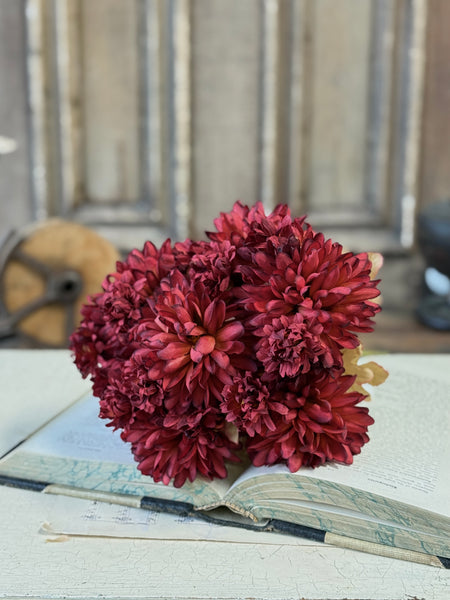 Darlington Bouquet | 12" | Claret | NOT CURRENTLY IN STOCK-New For Holiday 2026!