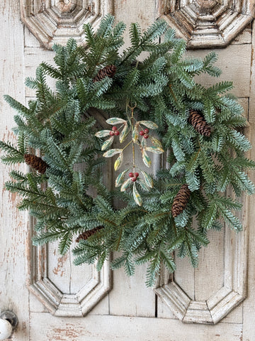 Merry Mistle Ornament | 10.25"