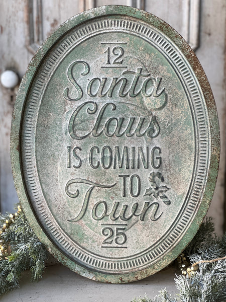 Santa Claus Is Coming To Town | 24.5"