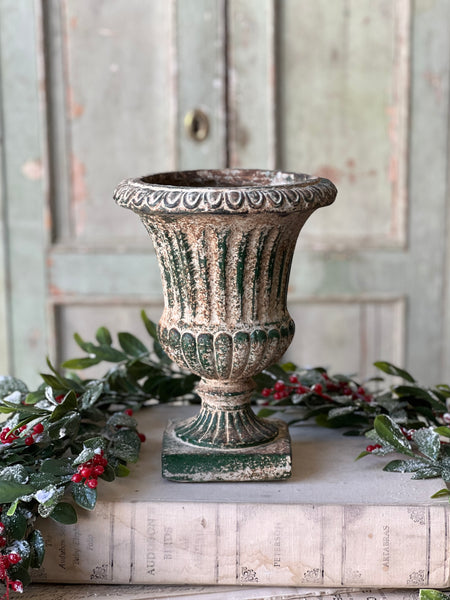 Killington Urn | 10.5"