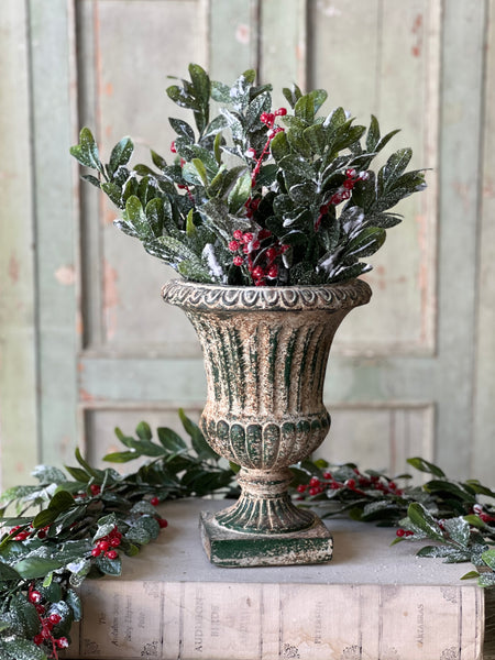 Killington Urn | 10.5"