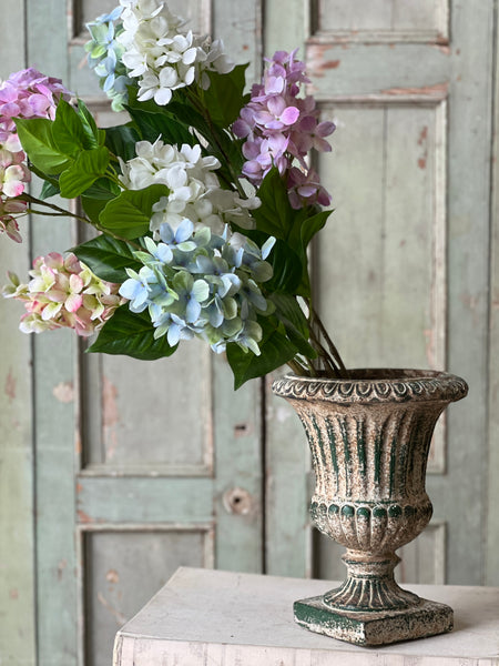 Killington Urn | 10.5"