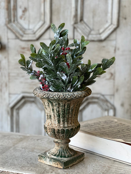 Killington Urn | 10.5"