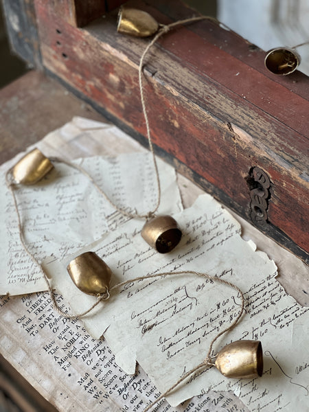 Aria Bell Garland | 70"