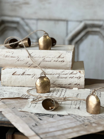 Aria Bell Garland | 70"