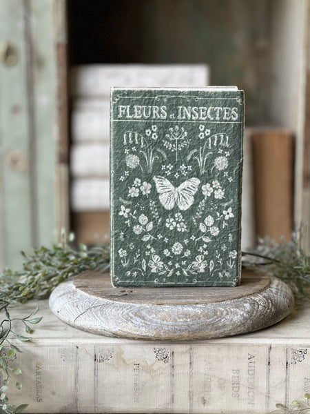 Vintage Volumes | Fleurs et Insectes | NOT CURRENTLY IN STOCK-New For Spring 2026!