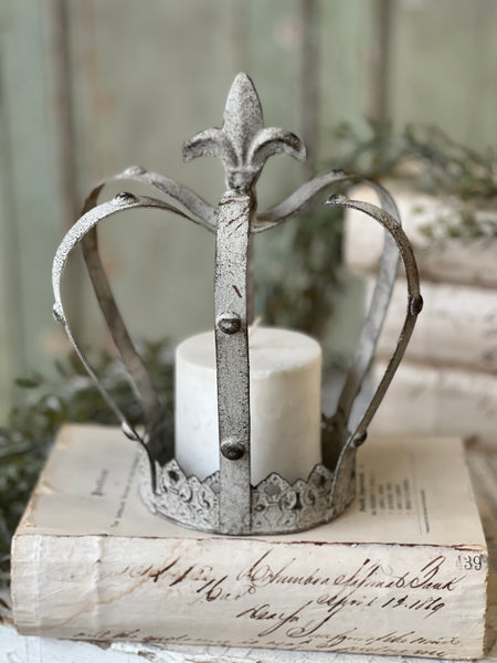 Empress Holder | 9" | NOT CURRENTLY IN STOCK-New For Spring 2026!