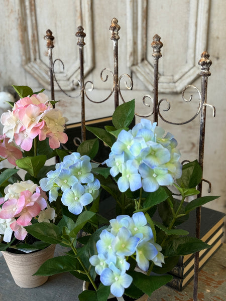 Arbor Gate | 22" | NOT CURRENTLY IN STOCK-New For Spring 2027!