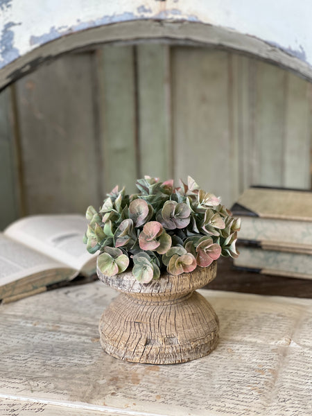 Carlyle Leaves Half Sphere | 8"