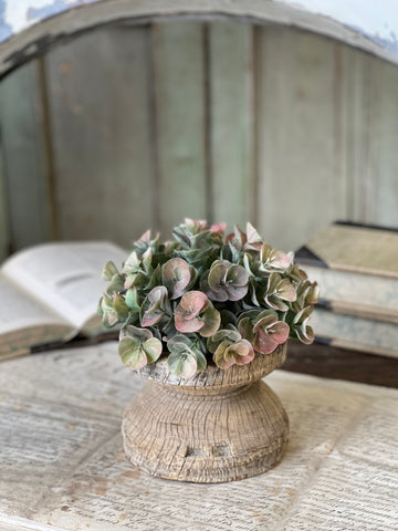 Carlyle Leaves Half Sphere | 8"